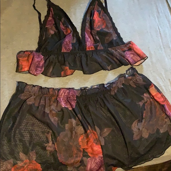 Lingere - Picture 2 of 2